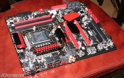 Первые снимки системных плат Foxconn P55 Inferno Katana и P55A