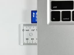 MacBook Pro может загружать Mac OS X с карты SD