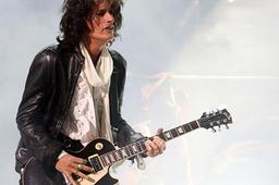 Группа Aerosmith не будет ждать Тайлера два года