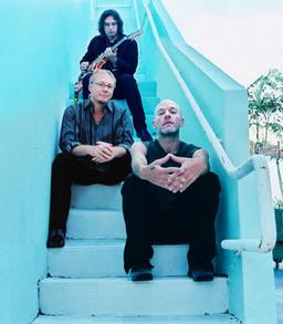 R.E.M. начали работу в студии
