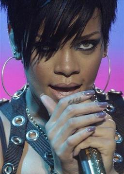 Rihanna хотела записать альбом «потяжелее»