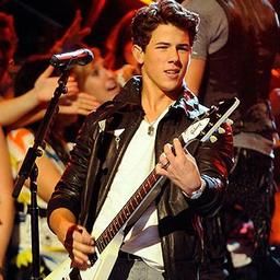 The Jonas Brothers не распадаются