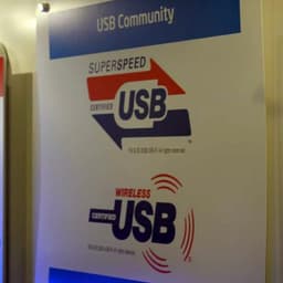 На IDF 2009 была продемонстрирована скорость передачи по USB 3.0 более 270 МБ/с