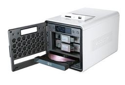 NAS N2R1 производства LG пишет данные не только на HDD, но и на DVD