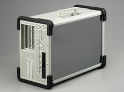 ACME Portable Machines использует серверные процессоры Intel Xeon 5600 в портативных ПК