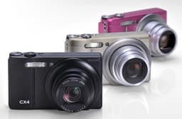 Объектив камеры Ricoh CX4 охватывает диапазон фокусных расстояний 28-300 мм