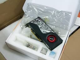 Опубликованы снимки серийных 3D-карт, похожих на AMD Radeon HD 6970 и 6950, названа цена