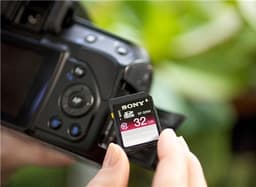 Sony пополняет ассортимент картами SD и SDHC разных скоростных классов
