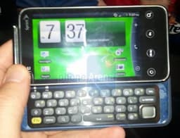 Первые снимки смартфона HTC EVO Shift 4G