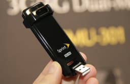 На MWC 2010 был показан USB-модем с поддержкой CDMA и WiMax 