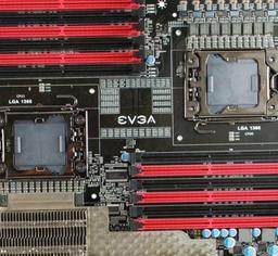 Фото дня: системная плата EVGA с двумя процессорными разъёмами LGA 1366
