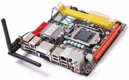 Миниатюрная системная плата ZOTAC H55-ITX WiFi рассчитана на процессоры Intel Core i3, i5 и i7 