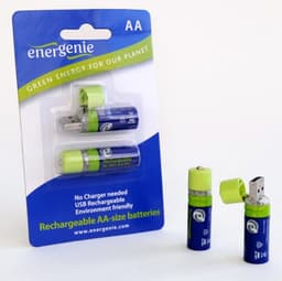 EG-BA-001 – аккумуляторы AA–размера со встроенным USB–разъемом для заряда