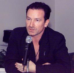 Bono возвратится на сцену в августе