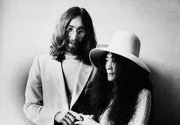 Yoko Ono не простила убийцу мужа