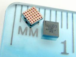 SiliconBlue начинает поставки самой маленькой в мире микросхемы FPGA для мобильных устройств