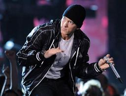 Pink и Rihanna спели с Eminem 