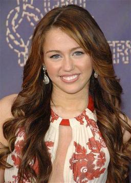 Для Miley Cyrus пение лучше разговора