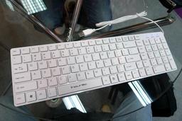 Фоторепортаж с Computex 2010: павильон iNPUTEC