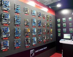 Фоторепортаж с Computex 2010: павильон AMD