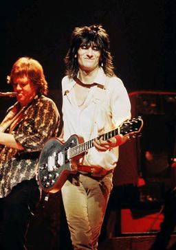 Ronnie Wood: Rod Stewart еще споет с The Faces 