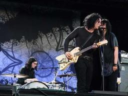 Новый альбом Dead Weather назвали Sea of Cowards