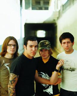 Fall Out Boy распались, чтобы сохранить дружбу