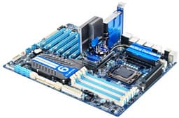 Системная плата Gigabyte GA-X58A-UD9 получила 24-фазную подсистему питания и семь слотов PCI Express x16