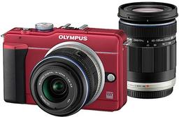 Камера Olympus E-PL1S с объективом 14-42 мм весит 454 грамма