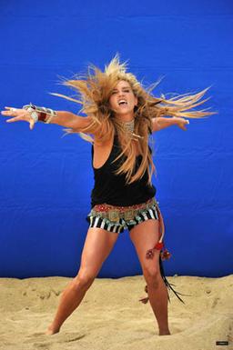 Ke$ha выпустит переиздание дебютного альбома