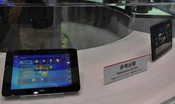 Fujitsu показала прототипы планшетов с ОС Windows 7