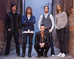 Maroon 5 избавится от гламурности
