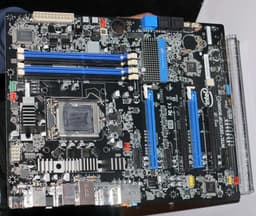 IDF 2010: системная плата Intel DP67BG Extreme