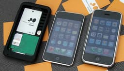 Apple Peel 520 превращает iPod touch в телефон