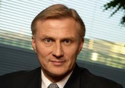 Nokia покидает глава мобильного подразделения