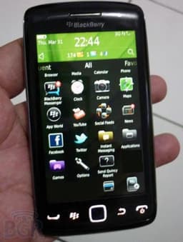 Подробности о смартфоне RIM BlackBerry Touch (Monza)