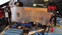 У POV / TGT готова разогнанная 3D-карта GeForce GTX 590 Beast Edition с водяным охлаждением