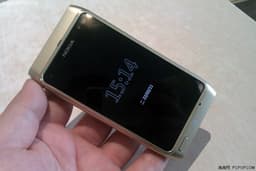 Nokia T7-00 оказался младшим братом смартфона N8