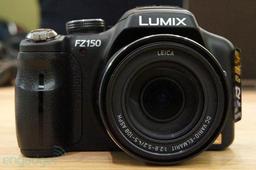 Камера Panasonic LUMIX FZ150 получила 24-кратный трансфокатор