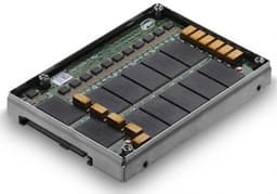 SSD Hitachi Ultrastar SSD400M поддерживают интерфейс SAS 6 Гбит/с