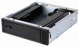 Адаптер SilverStone FP57 позволяет установить винчестер в отсек типоразмера 5,25"