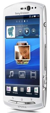 Xperia neo V — первый смартфон Sony Ericsson под управлением Android 2.3.4 Gingerbread