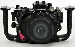Nauticam NA-D7000V — обновленная версия подводного бокса для камеры Nikon D7000