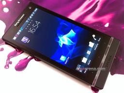 Появились качественные фото смартфона Sony Ericsson Nozomi
