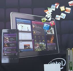 Intel представит на MWC 2011 планшет и смартфон под управлением MeeGo