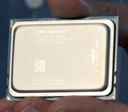 Вышел 12-ядерный процессор AMD с ACP 65 Вт и еще четыре модели серии AMD Opteron 6100