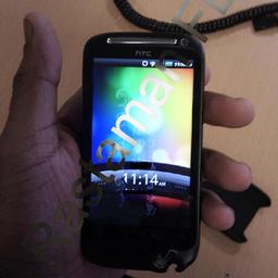 Фото дня: смартфон HTC Desire 2