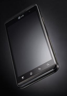 LG представила на MWC 2011 смартфон Optimus 3D