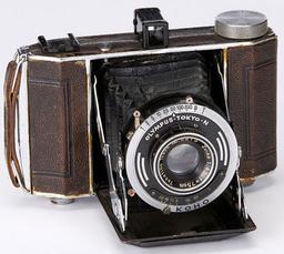 Компания Olympus отметила 75-летие марки Zuiko показом интересных экспонатов