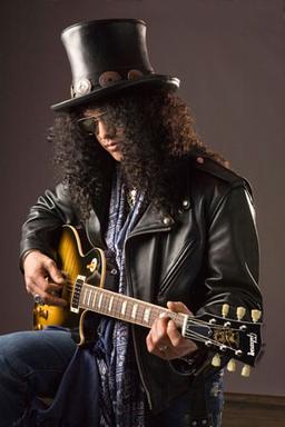 Slash готов обсудить воссоединение Guns N' Roses